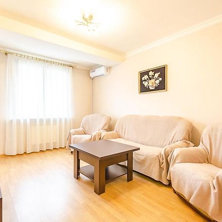 Excellent Apartment In The Center Of The Capital.Amiryan Erivan Dış mekan fotoğraf
