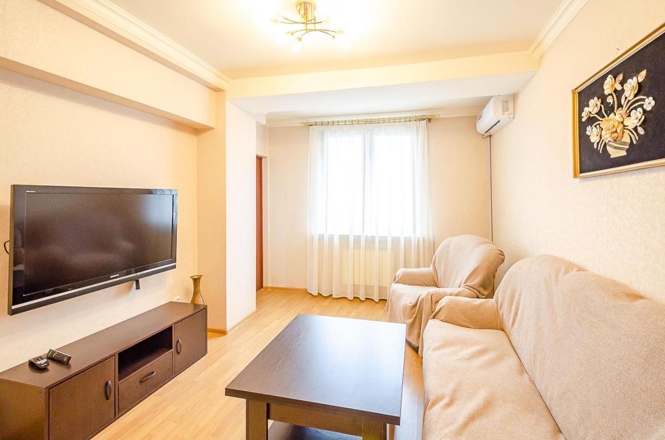 Excellent Apartment In The Center Of The Capital.Amiryan Erivan Dış mekan fotoğraf